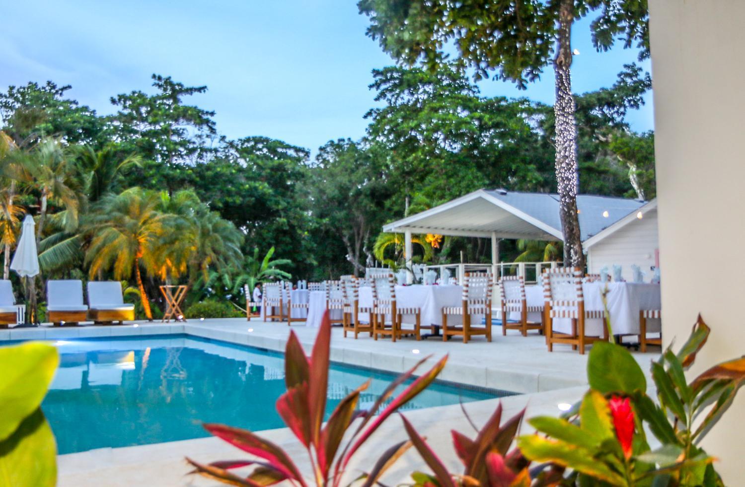 Luna Beach Luxury Boutique Beach Front Resort Jobs Bight Exterior foto