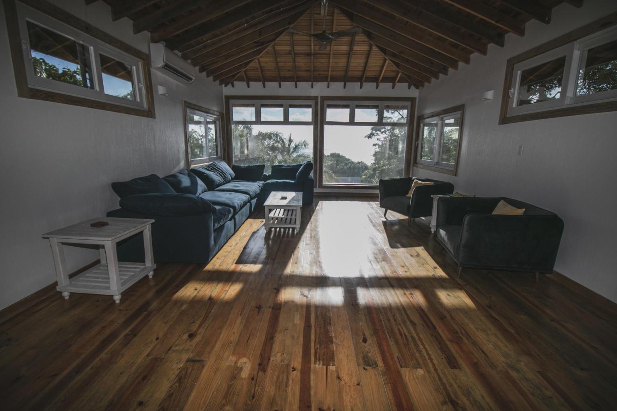 Luna Beach Luxury Boutique Beach Front Resort Jobs Bight Exterior foto